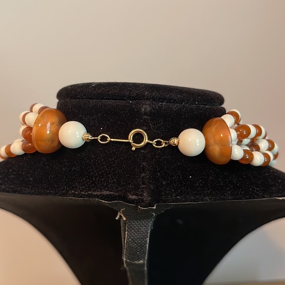 Avon 1987 Cosmopolitan Collection Beaded Necklace - Picture 4 of 8